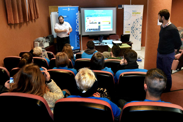 Los alumnos del curso 'Community Manager' se forman en 'Geormarketing con Foursquare' y 'Content Curation'
