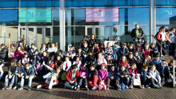 Medio centenar de alumnos del colegio 'La Paloma' participan en el homenaje de Diputación a la cabra malagueña