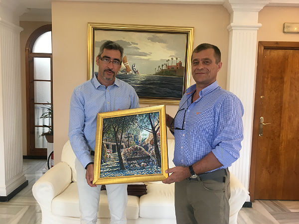El pintor ruso Dmytro Ponomarenko dona siete de sus cuadros al Ayuntamiento de Benalmádena