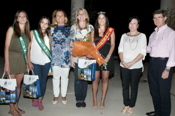 Paula Balbuena y Lucía Camero, Reinas Infantil y Juvenil de la Feria Virgen de La Cruz