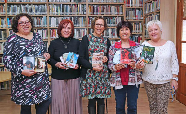 Cine-Club Más Madera dona 68 películas proyectadas en sus ciclos a la Biblioteca Pública Manuel Altolaguirre