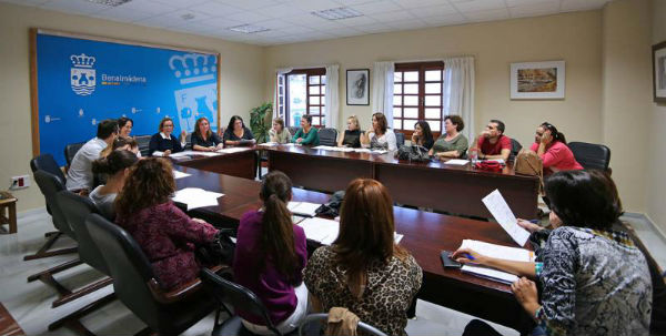 El Equipo de Gobierno estrecha la colaboración con las AMPAS en su gestión en materia de educación