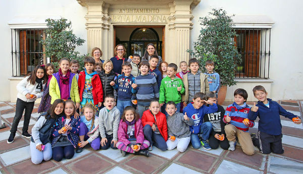 Alumnos del Colegio La Paloma visitan el Ayuntamiento