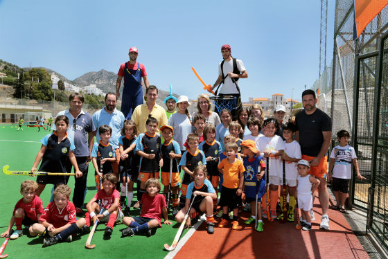 Más de 150 niños se dan cita en el X Encuentro de Escuelas Andaluzas de Hockey 'Fiestas de San Juan 2014'