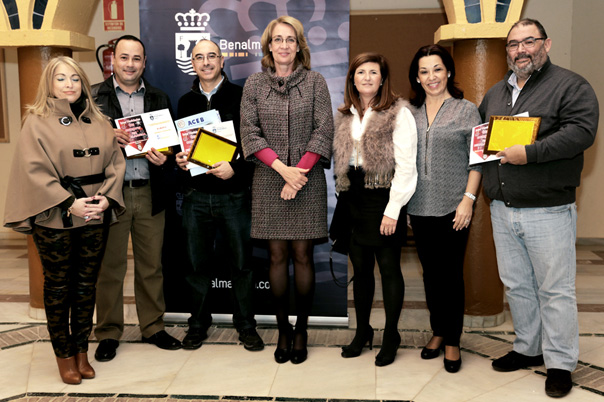 La Alcaldesa preside la entrega de premios del Concurso Navideño de Escaparates