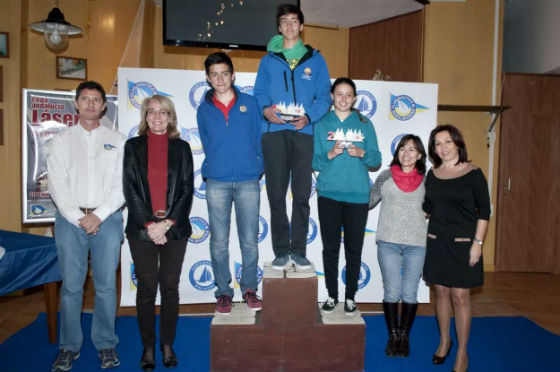 La alcaldesa preside la entrega de premios de la I Copa Láser, Stándard, Rafial y 4.7 de Andalucía