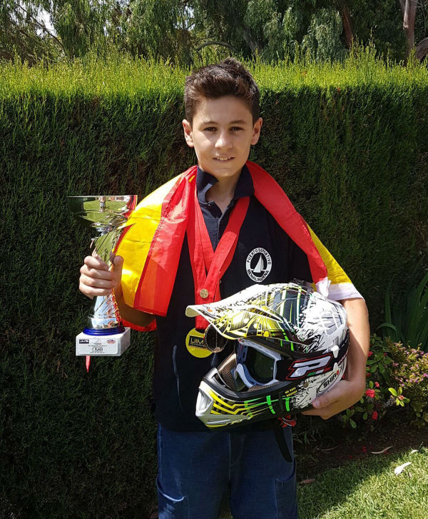El benalmadense Estevan Díaz, campeón de Europa y subcampeón junior de motonáutica.