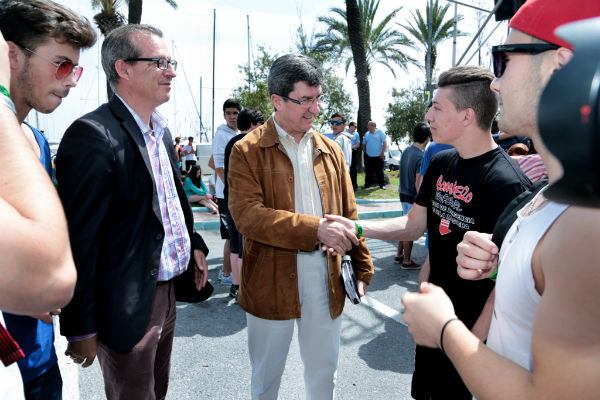 Cerca de 2.000 estudiantes portugueses disfrutan durante estos días de un periodo vacacional en Benalmádena