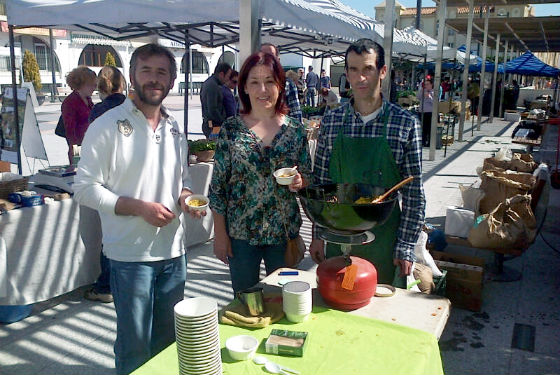 La Feria Ecológica sumó a sus atractivos una degustación de arroz con verduras y un sorteo de productos