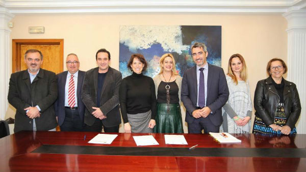 Andalucía Emprende firma un convenio con el Ayuntamiento para la cesión de un espacio del CADE de Benalmádena Pueblo por un periodo de 20 años