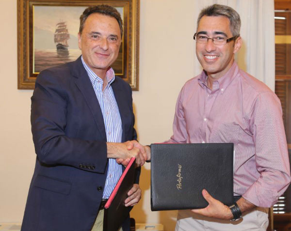 Los ayuntamientos de Benalmádena y Torremolinos firman un compromiso para la construcción de un puente que comunicará ambos municipios en la Leala. 