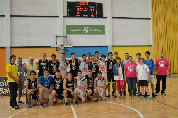 El equipo Cadete Negro del Club Basquet Benalmádena logra el 1º puesto en la categoría plata masculino. 