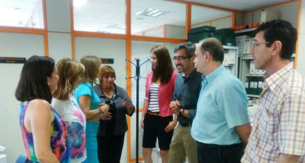 El alcalde de Benalmádena, Víctor Navas, realiza una ronda de visitas y contactos por las diversas delegaciones municipales