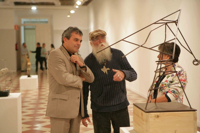 El Centro Cívico acoge la exposición 'Cuatro estaciones: otoño, esculturas del silencio' de la Asociación Aplama