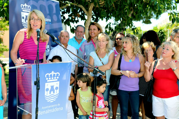 El Ayuntamiento de Benalmádena rinde homenaje a 'Los Bataneros' bautizando una calle con su nombre