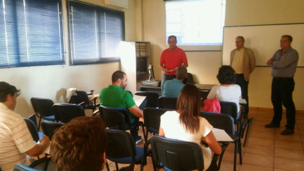 El Ayuntamiento mantiene un encuentro con las Comunidades de Propietarios de Santangelo Norte para concienciar sobre la necesidad de un Plan de Autoprotección contra Incendios Forestales