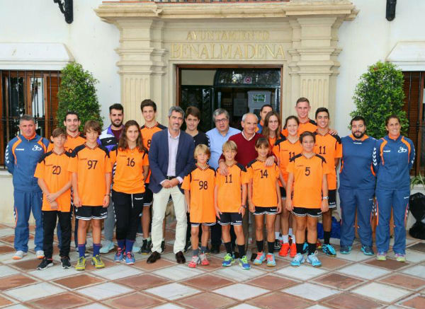 El Colegio Maravillas presenta sus equipos de balonmano para la nueva temporada 2016-2017