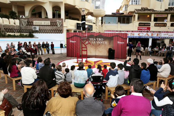'Puerto Marina y las Leyendas del Mar' inicia su andadura con un excelente éxito de participación.