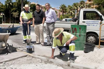 Servicios Operativos Reinicia las Obras de Eliminación de Barreras Arquitectónicas en el PAseo Marítimo de Sunset Beach.