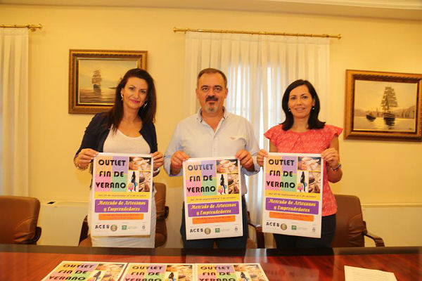 La Calle Blas Infante será escenario este fin de semana del Outlet Fin de Verano y Mercadillo Artesanal