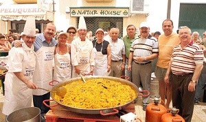 La ACEB realizo su tradicional Paella popular.