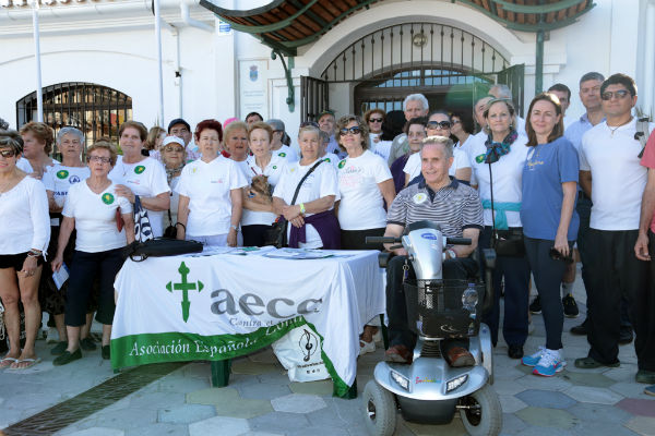 Benalmádena se suma con una marcha a la conmemoración del Día Mundial Contra el Tabaco