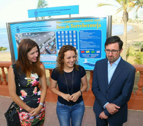 Las Playas de Torrebermeja y Santa Ana contarán este verano con cartelería adaptada para invidentes en braille