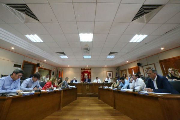 El Ayuntamiento de Benalmádena aprueba un suplemento extraordinario de crédito para destinar cerca de 14 millones de euros a inversiones.