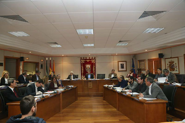 Benalmádena nombrará al artista Felipe Orlando Hijo Adoptivo del Municipio