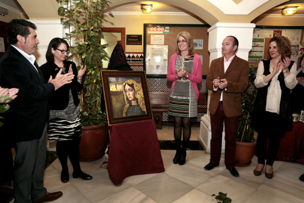 La alcaldesa preside la presentación del Cartel anunciador de la Hermandad del Nazareno.