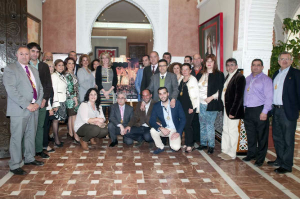 La alcaldesa preside la presentación del cartel anunciador de la Semana Santa de Benalmádena 2014