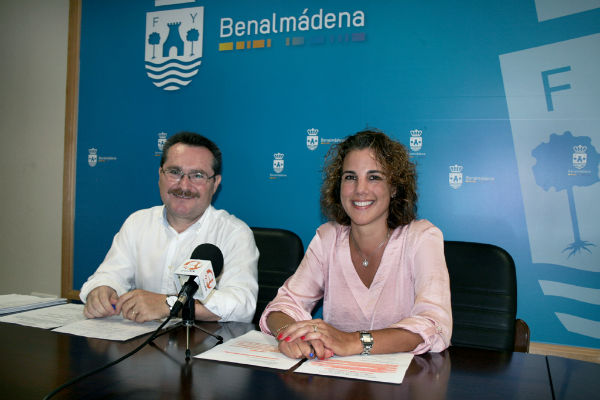 Más de 2.500 benalmadenses apuestan por los cursos y talleres del Centro Municipal de Formación Permanente