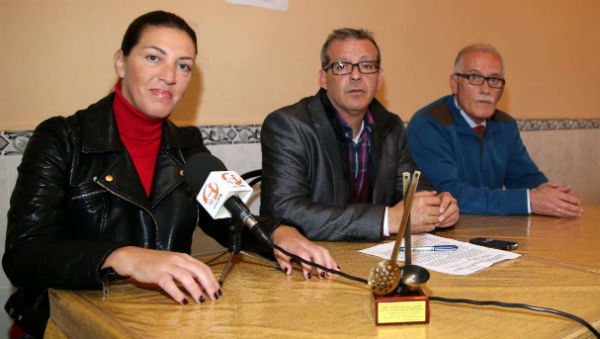 El Club de Raqueta Valssport hace entrega de la recaudación del Torneo Benéfico al Comedor Social