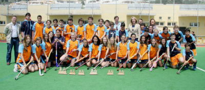 La Alcaldesa preside el homenaje a los jugadores de la cantera del Club de Hockey de Benalmádena