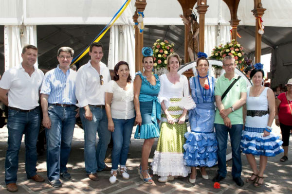 Miles de personas celebran por todo lo alto la Romería en honor a San Juan