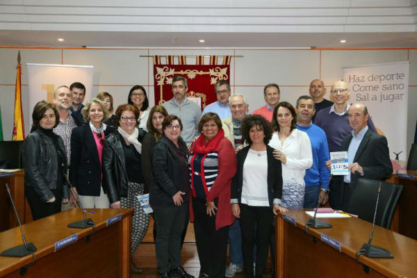 Los Centros de Salud de Benalmádena y el Patronato Deportivo colaboran en un programa pionero en Andalucía para fomentar el ejercicio físico