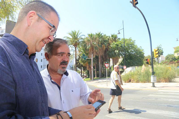 EL AYUNTAMIENTO INSTALA EN ARROYO DE LA MIEL TRES SEMÁFOROS ADAPTADOS PARA EL USO DE INVIDENTES
