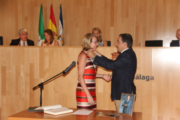 La alcaldesa de Benalmádena, Paloma García Gálvez, toma posesión como diputada provincial de Málaga