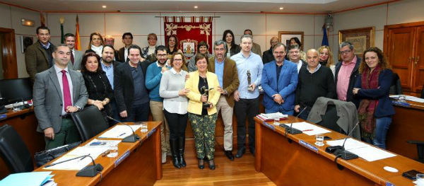 Benalmádena reconoce como vecinos insignes a Pablo Alborán, Francisco Alarcón 'Isco', Daniel Alcover y Maricarmen Martín