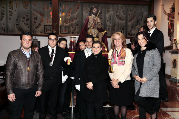 La alcadesa asiste al Via Crucis oficial de la Semana Santa de Benalmádena 2015