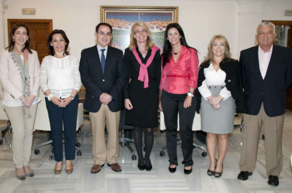 La Alcaldesa recibe al Presidente de la Confederación de Empresarios de Málaga