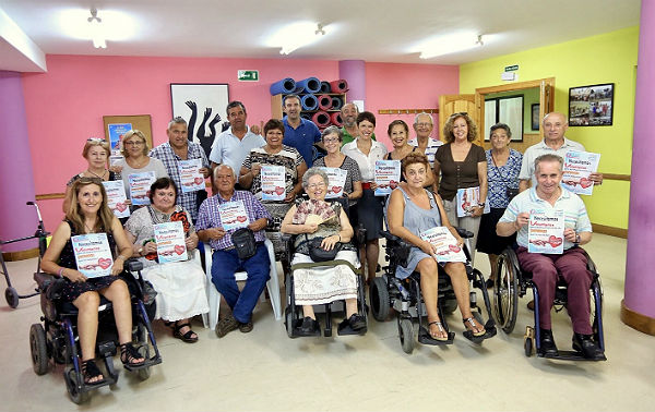 Alicia Laddaga y Ana Scherman acuden a la presentación de la 'Agrupación Voluntarios Benalmádena' en el Centro de Mayores 'Anica Torres'