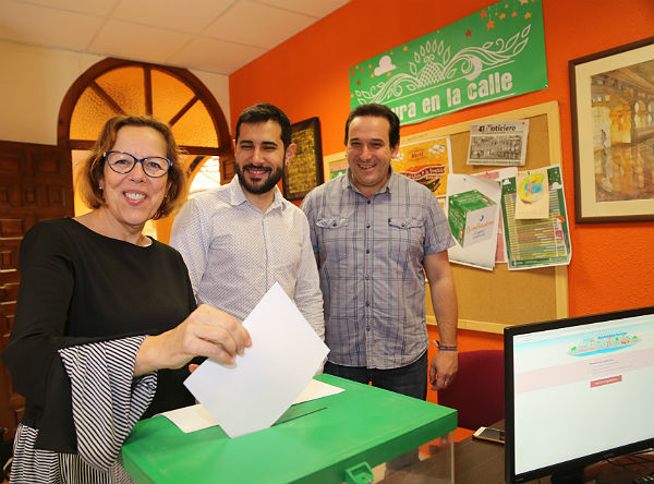 Benalmádena celebra su primera jornada para el voto presencial en los Presupuestos Participativos