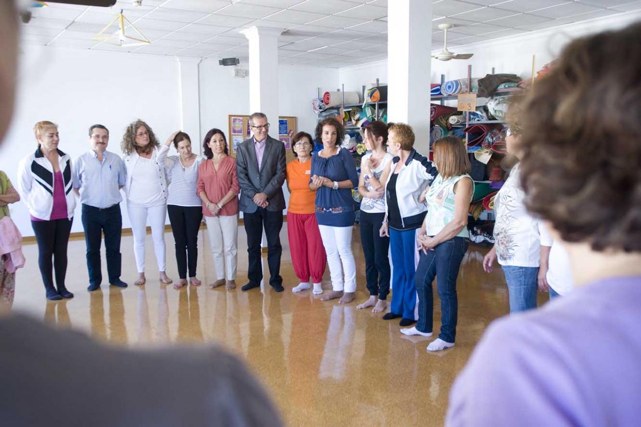 El Ayuntamiento pone a disposición de los benalmadenses 30 plazas gratuitas para practicar yoga