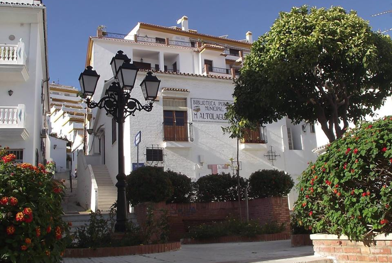 CLUB OF FEMALE READERS, COORDINATED BY ANA GARCÍA PALOMO